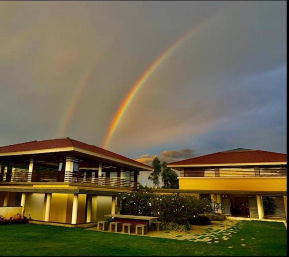 Nambiar Club Bellezea Kammasandra Exterior foto
